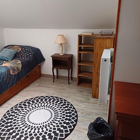 E Lu Chantauziau La Monnerie-le Montel Extérieur photo